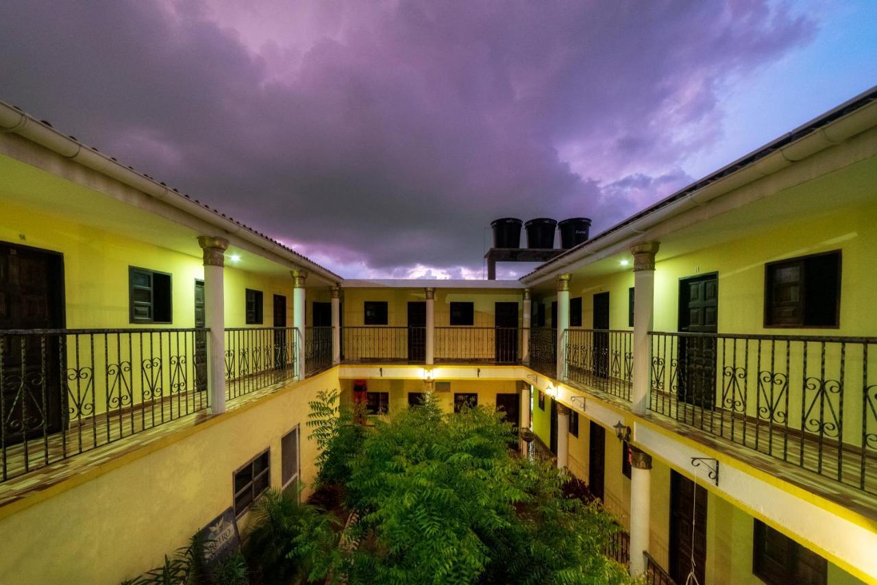 Ayenda 1305 Retro Hotel Barranquilla  Exterior photo